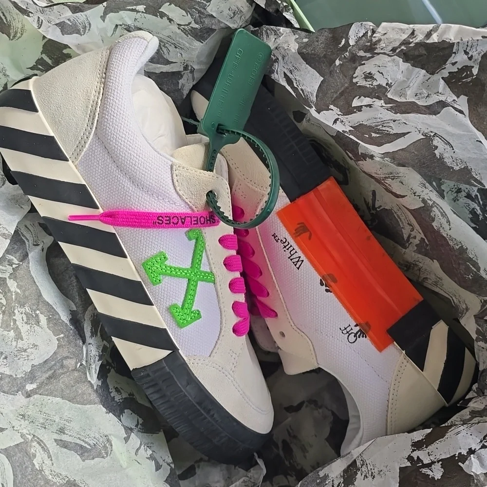 OFF WHITE, Low Vulcanized Sneaker, Men's, White/Magenta/Lime Green Canas & Suede - Picture 15 of 16
